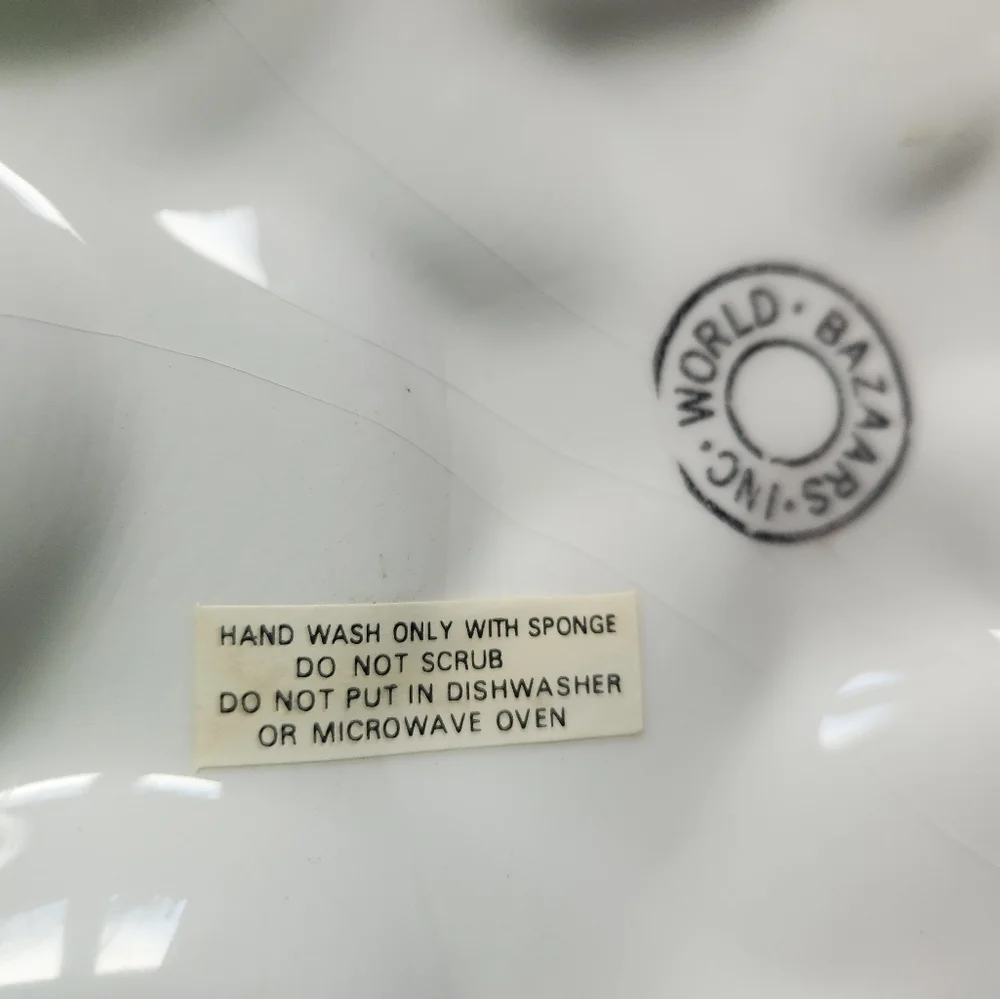 NWT Ceramic Deviled Egg Serving Dish Easter Egg 10 Inch - Picture 7 of 9